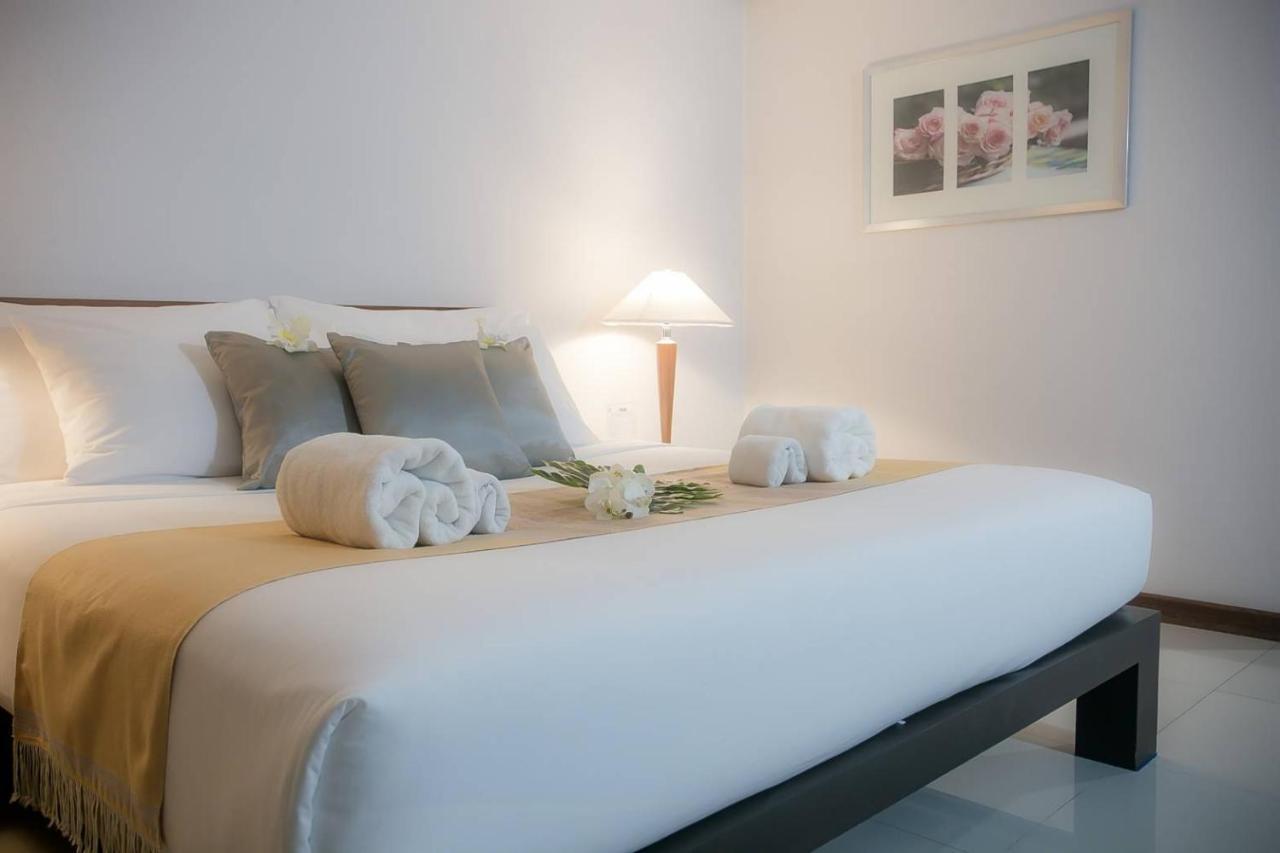 Friday Hotel Uttaradit Exterior foto